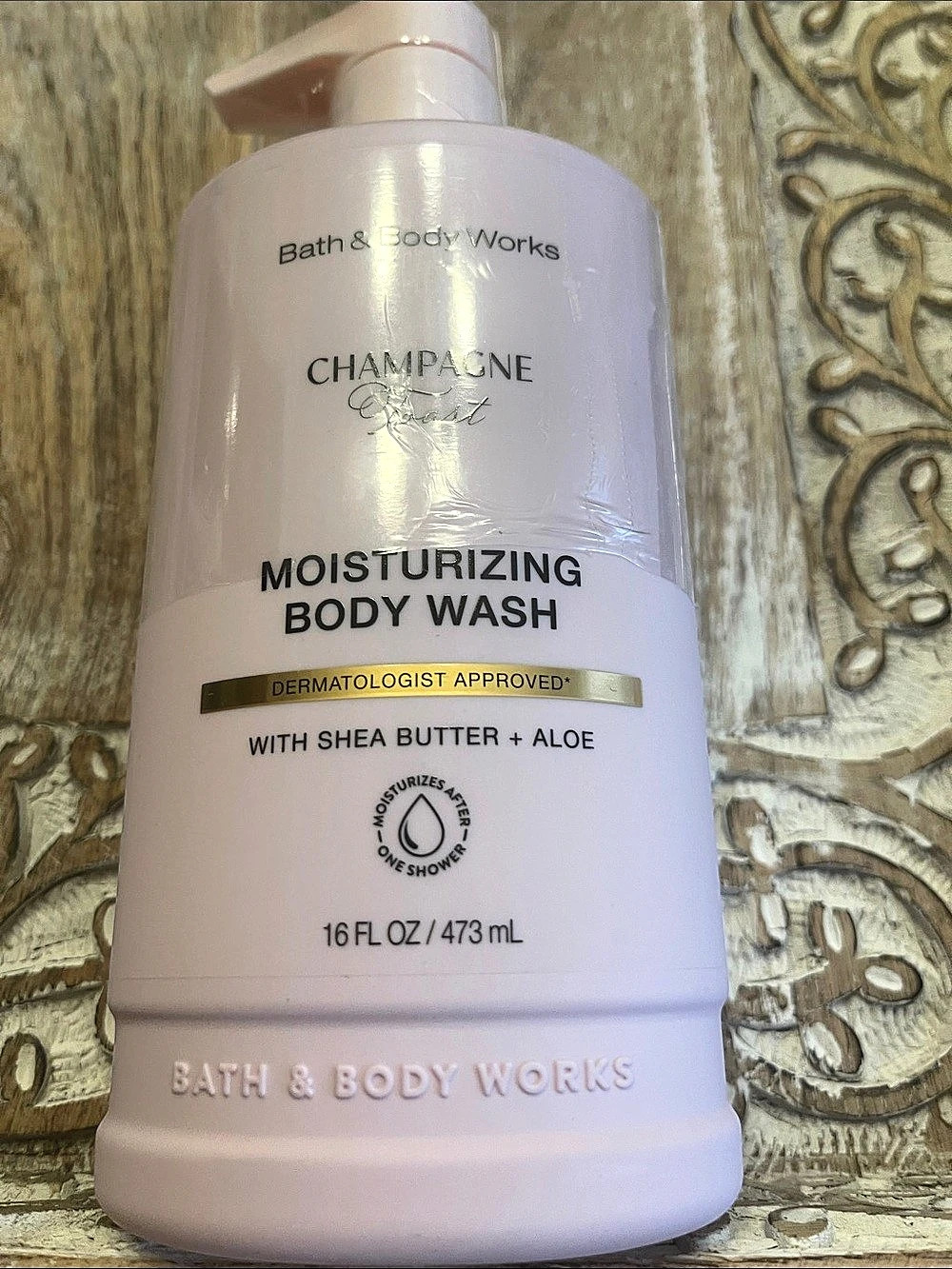 Bath & Body Works Champagne Toast Moisturizing Body Wash Pink 16 fl oz
